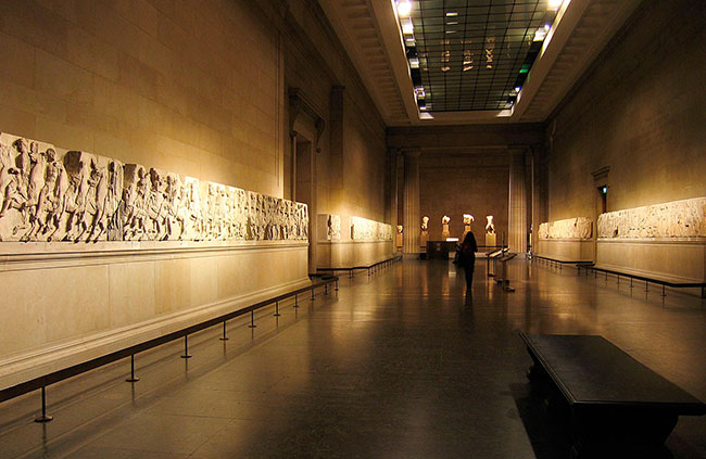 Άποψη της αίθουσας του Βρετανικού Μουσείου στην οποία βρίσκονται τα Γλυπτά του Παρθενώνα.
