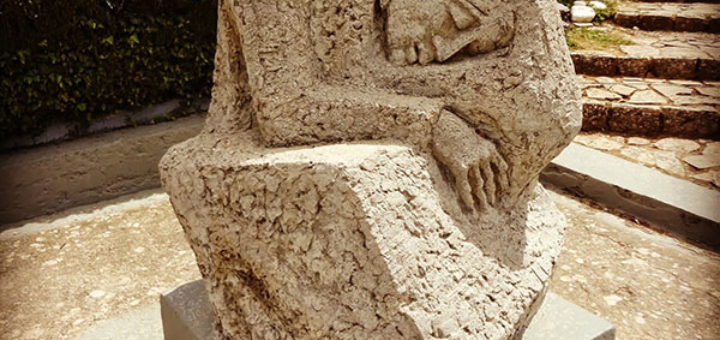 Η Πετρωμένη Καλαβρυτινή Μάνα