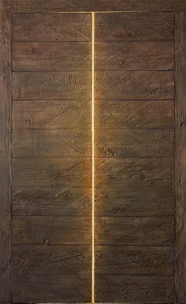 Χρήστος Μποκόρος. Τα στοιχειώδη: μια πόρτα ανοιχτή Ι, ζωγραφισμένο με χρώματα λαδιού σε ξύλο, 225×160 εκ. /2013