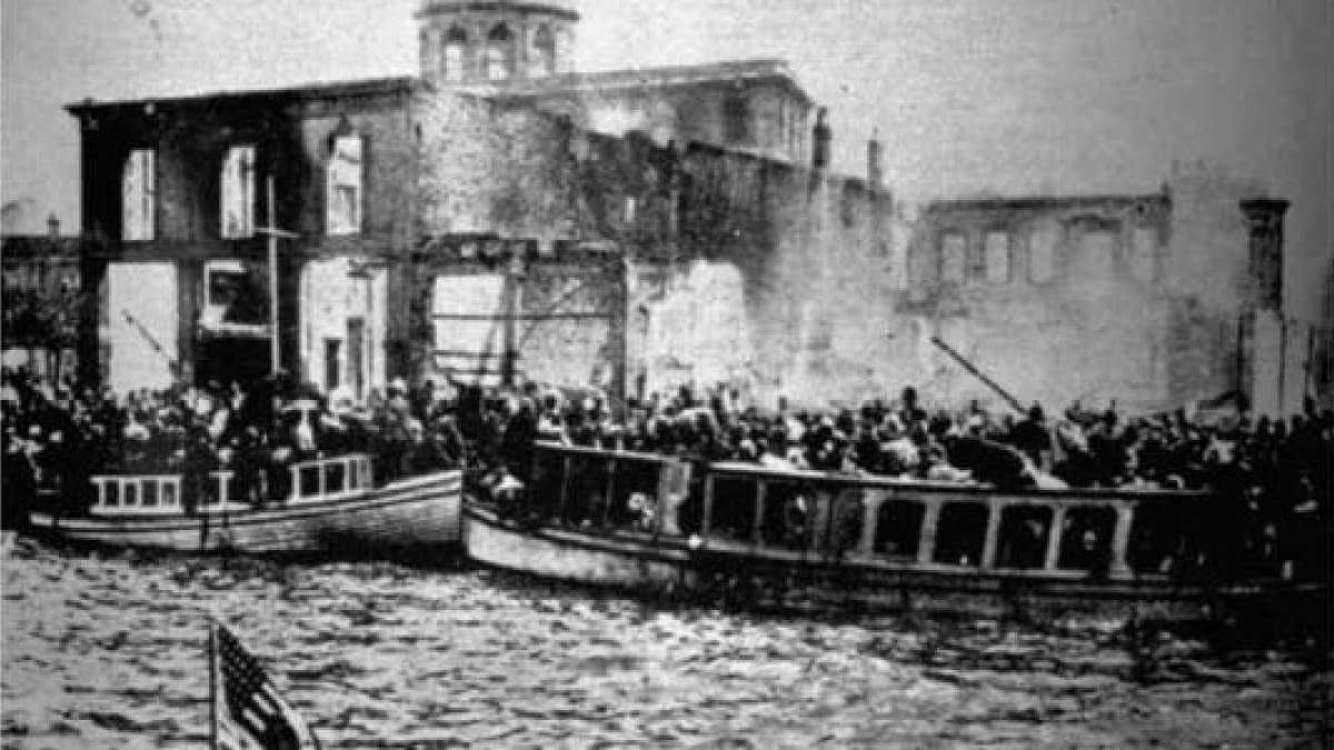 Ernest Hemingway - On the Quai at Smyrna